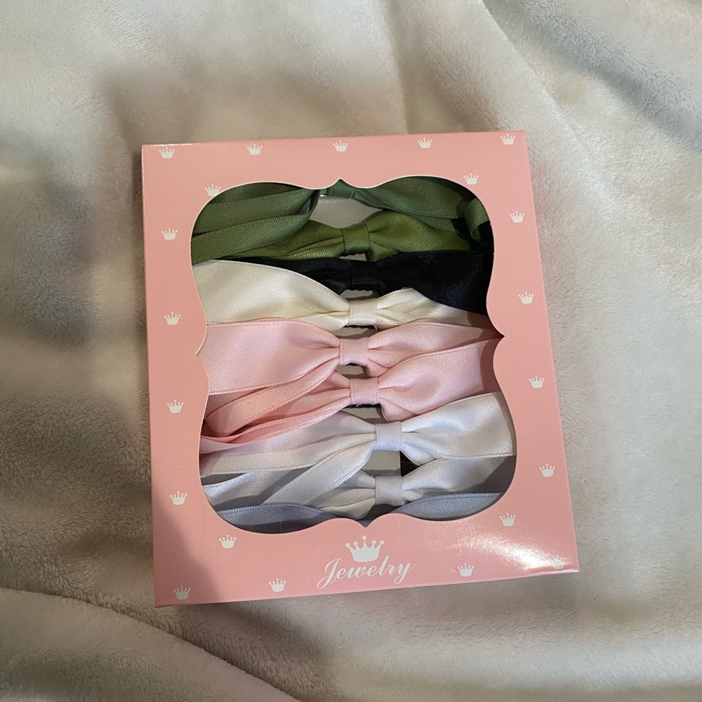 Hair bows